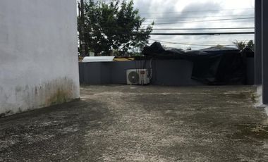 venta de casa con locales comerciales y departamentos