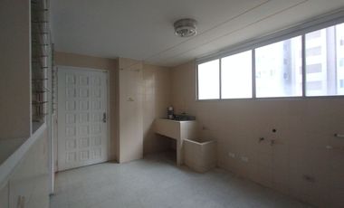 Apartamento en arriendo en Alto Prado.