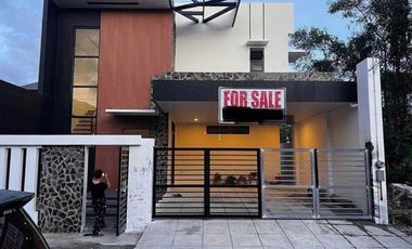 4BR Modern House and Lot for Sale in Villa Segovia Subdivision Sta Rosa Laguna