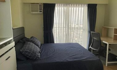 3 Bedroom with Balcony in Brixton Place by DMCI near BGC Ortigas Makati EDSA Fully furnished