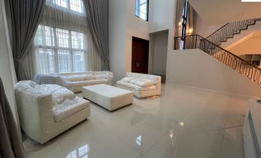 A Beautiful brand-new 5 Bedrooms 6 Bathrooms Single House for rent & for sale at the palazzo Srinakarin