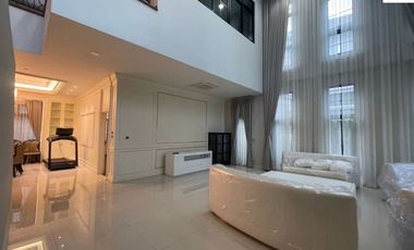 A Beautiful brand-new 5 Bedrooms 6 Bathrooms Single House for rent & for sale at the palazzo Srinakarin