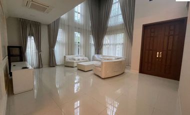 A Beautiful brand-new 5 Bedrooms 6 Bathrooms Single House for rent & for sale at the palazzo Srinakarin