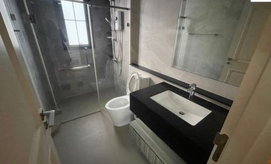 A Beautiful brand-new 5 Bedrooms 6 Bathrooms Single House for rent & for sale at the palazzo Srinakarin