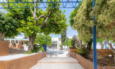 Edificio en renta, ideal para escuelas, universidades u oficinas