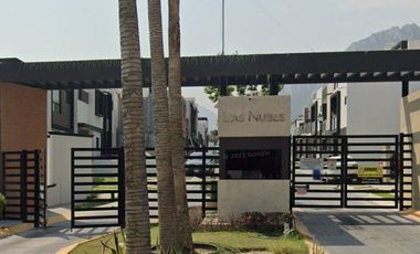 Aproveche Oportunidad de Remate Bancario en Valle del Sereno, Fracc. Las Nubes. Col. Real del  Valle Santa Catarina-Nuevo León