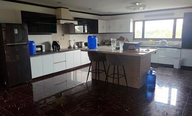Anvaya Cove, Morong Bataan - 3-storey House for sale