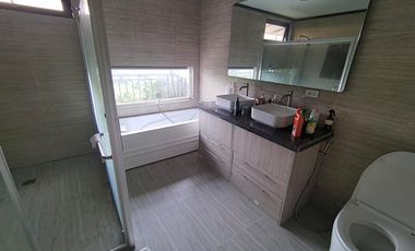 Anvaya Cove, Morong Bataan - 3-storey House for sale