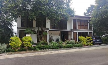 Anvaya Cove, Morong Bataan - 3-storey House for sale