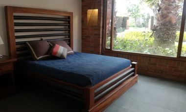 SE VENDE - CASA CLUB SAN JACINTO - 750M2