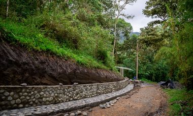 TERRENO MINDO DENTRO DE URBANIZACION, VISTA ESPECTACULAR ,ZONA TURISTICA