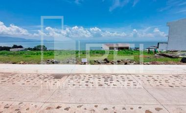 VENTA TERRENO A ORILLA DEL LAGO DE CHAPALA, LAGO LUGA EN TUXCUECA JALISCO