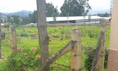 Terreno plano 5.724m2 sector industrial o residencial Ricaurte 155m2