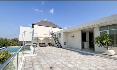 Freehold villa in Seminyak