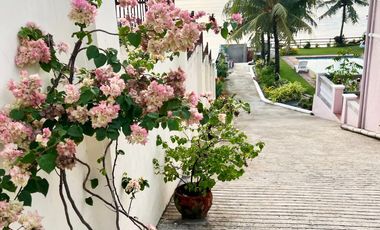 For Sale Beach House with Swimming Pool and Big Garden