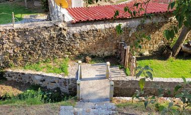 SE VENDE CASA EN MINERAL DEL CHICO, MUY CERCA DEL CENTRO COLINDA CON EL ARROYO