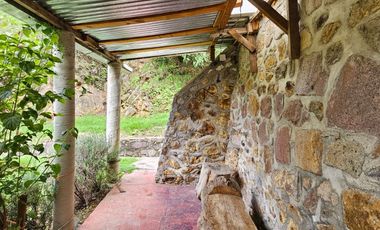 SE VENDE CASA EN MINERAL DEL CHICO, MUY CERCA DEL CENTRO COLINDA CON EL ARROYO