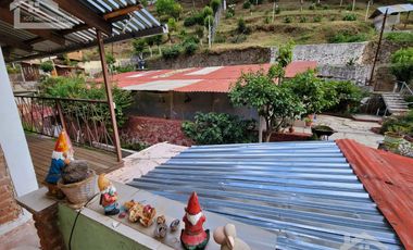 SE VENDE CASA EN MINERAL DEL CHICO, MUY CERCA DEL CENTRO COLINDA CON EL ARROYO