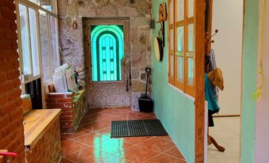 SE VENDE CASA EN MINERAL DEL CHICO, MUY CERCA DEL CENTRO COLINDA CON EL ARROYO