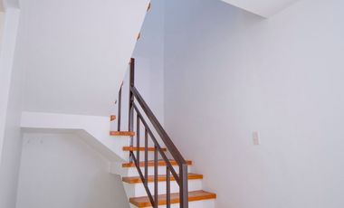 Diamond Heights 3 Bedrooms House for Long Term Lease