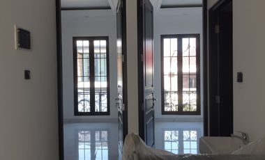 Rumah Baru Minimalis Modern di Kertajaya Indah Timur, Surabaya Timur