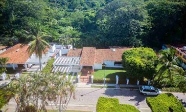 Hermosa Casa en Ixtapa... Club de golf