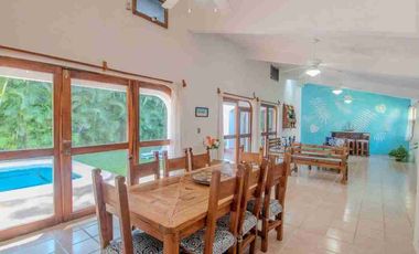 Hermosa Casa en Ixtapa... Club de golf