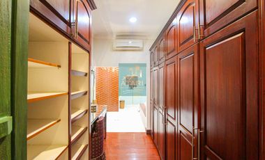 Grandeur Personified: A Palatial 7BR Mansion House for Sale at Vista Grande Talisay