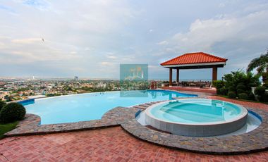 Grandeur Personified: A Palatial 7BR Mansion House for Sale at Vista Grande Talisay