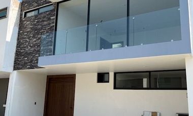 Casa en Venta en Valle Imperial Zapopan