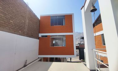 CASA DE 3 DUPLEX EN VENTA 623 M2 URB. VILLA TOLEDO - CIENEGUILLA