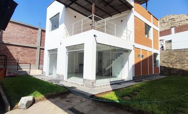 CASA DE 3 DUPLEX EN VENTA 623 M2 URB. VILLA TOLEDO - CIENEGUILLA