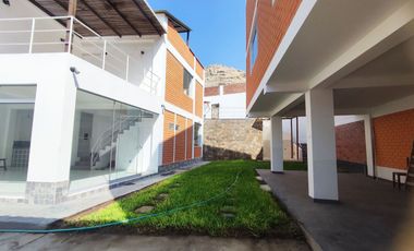 CASA DE 3 DUPLEX EN VENTA 623 M2 URB. VILLA TOLEDO - CIENEGUILLA