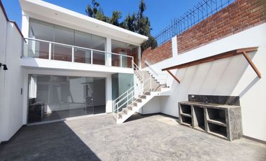 CASA DE 3 DUPLEX EN VENTA 623 M2 URB. VILLA TOLEDO - CIENEGUILLA