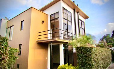 Casa en venta en Cajica - Conjunto Cerrado - Via a Hato Grande