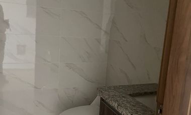 En renta departamento de dos dormitorios en Bosques de la Costa