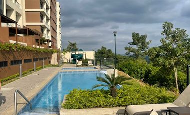 En renta departamento de dos dormitorios en Bosques de la Costa