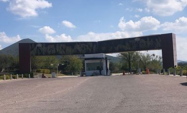 TERRENO CON  CAMPO DE GOLF 18 HOYOS , HUIMILPAN QUERETARO