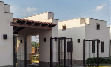 CASA EN VENTA AL SUR DE AGUASCALIENTES MODELO GINEBRA