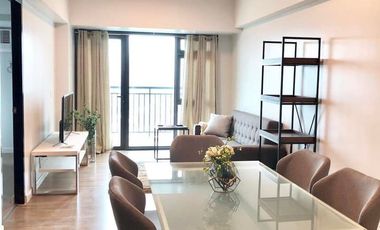 FOR SALE! 103 sqm 3 Bedroom Lower Penthouse at Solstice Tower, Makati