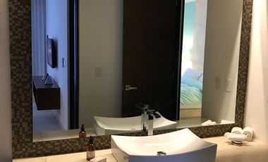 Penthouse 2 recámaras con rooftop y alberca privados en Anah Downtown