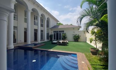 Samborondon PLAZA LAGOS, Venta de Hermosa Casa 4 dormitorios con Piscina