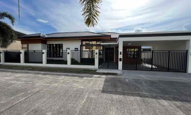 THIS BRAND NEW HOUSE WITH SWIMMING POOL IS FOR RENT!