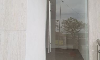 LOCALES COMERCIALES GEMELOS EN VENTA. $2,850,000. COLONIA ANZURES