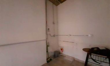 PR17063 Loca en arriendo en el sector Boston, Medellin