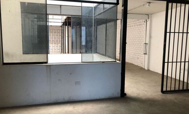 VENTA  DE LOCAL DE 4 PISOS A PRECIO DE TERRENO EN BARRANCO