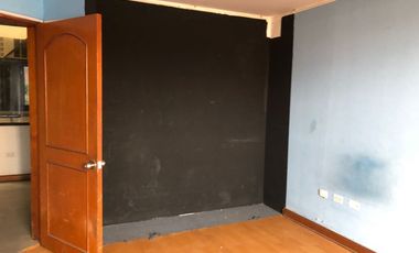 VENTA  DE LOCAL DE 4 PISOS A PRECIO DE TERRENO EN BARRANCO