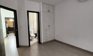 la Joya, Renta de casa de estreno 3 dormitorio con piscina