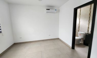 la Joya, Renta de casa de estreno 3 dormitorio con piscina