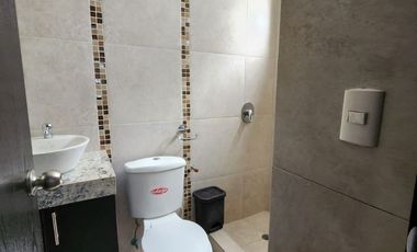 la Joya, Renta de casa de estreno 3 dormitorio con piscina